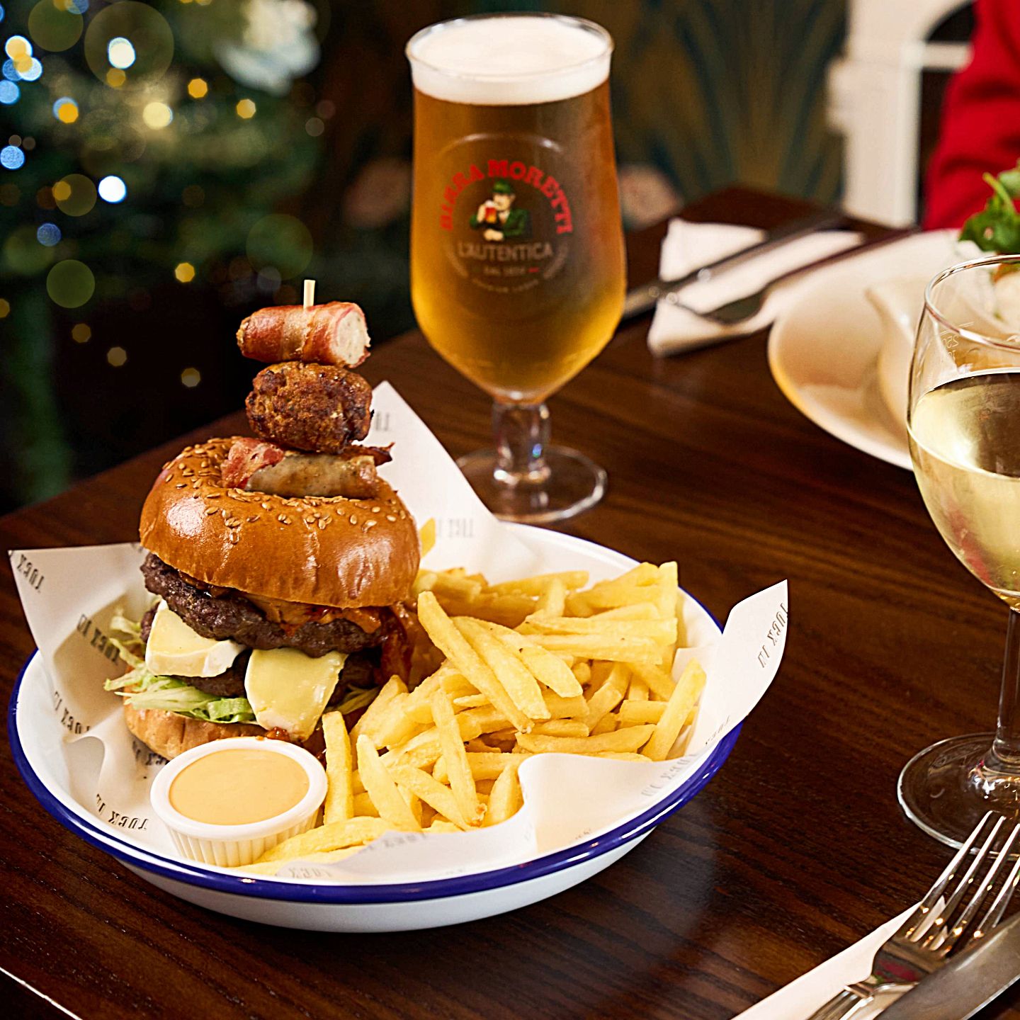 Festive Lunch & Dinner at The Admiral Hardy in Weymouth